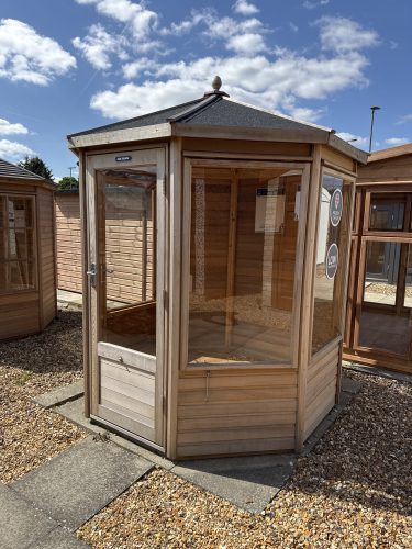 Alton Summerhouses Shipton 6x6 Summerhouse Midline Windows Felt Roof (Staines Ex-Display, SM6842)